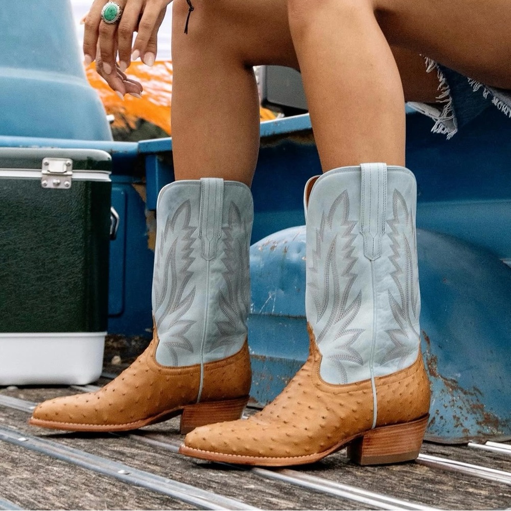 Tecovas Jamie Slate Blue and Tan. Size 6. Brand new without box.